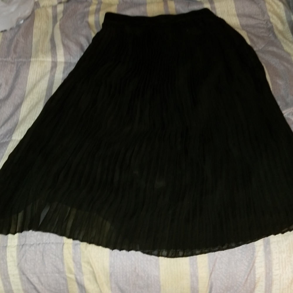 Pleated skirt
